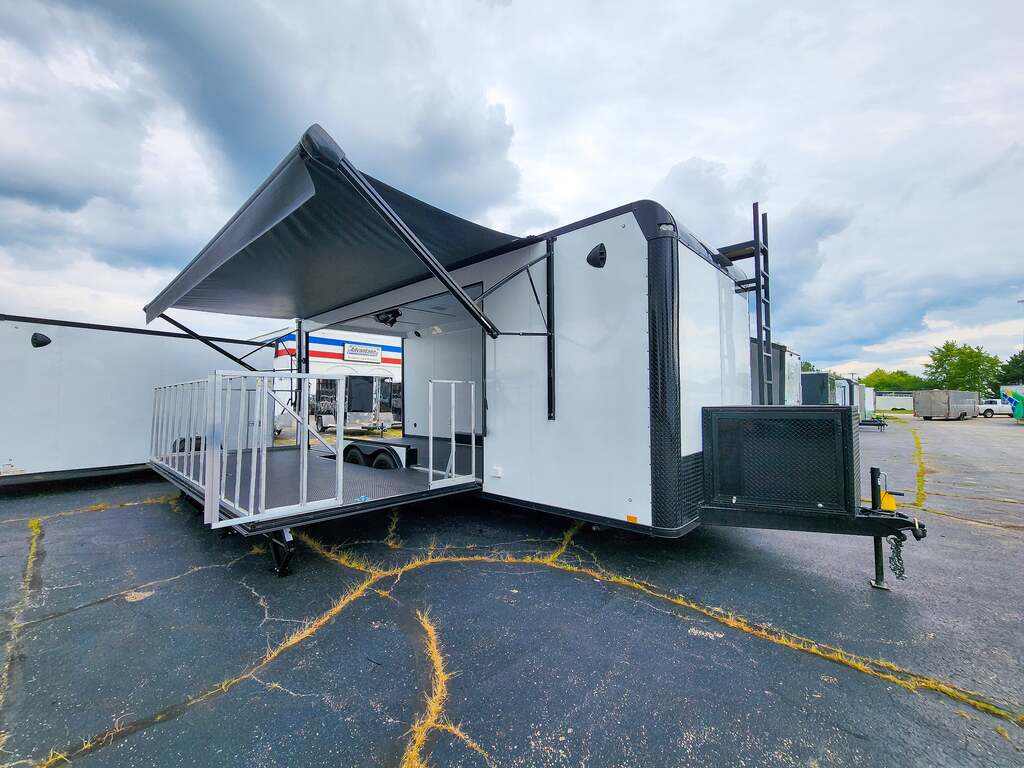 24' Discovery Stage Trailer