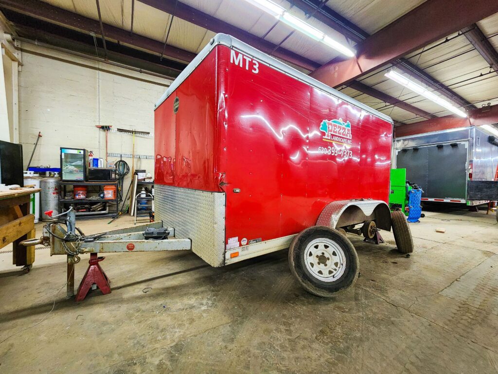 4 Reasons to Get Your Landscape Trailer Serviced Now
