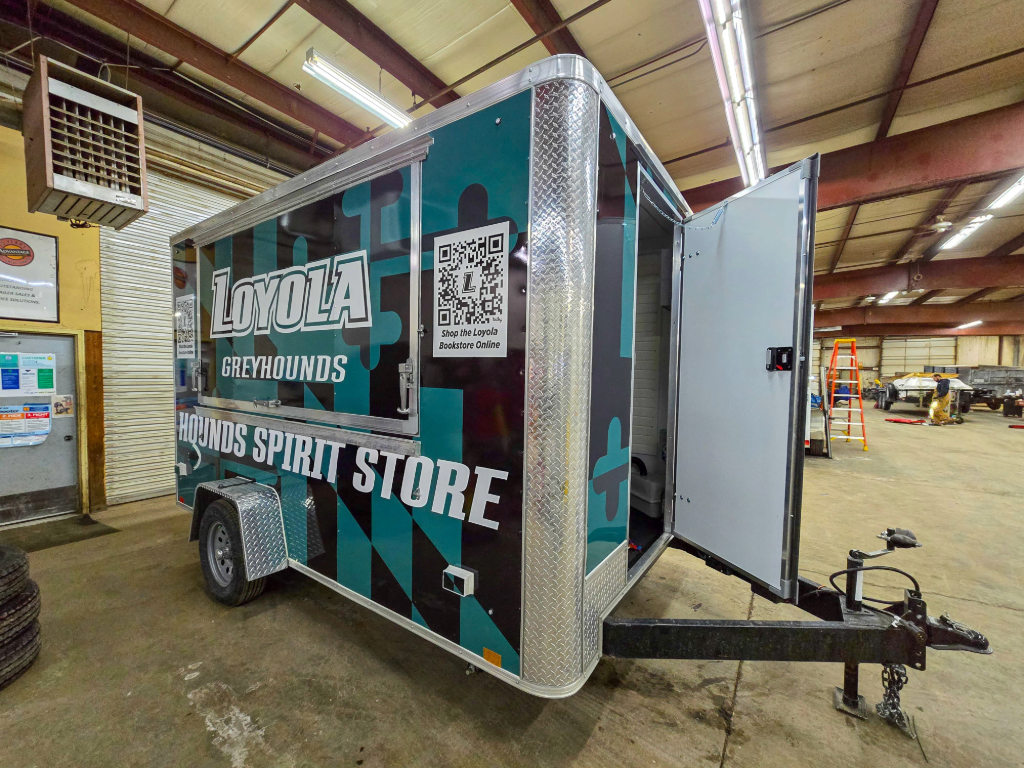 Custom Mobile Spirit Wear Store for Loyola University